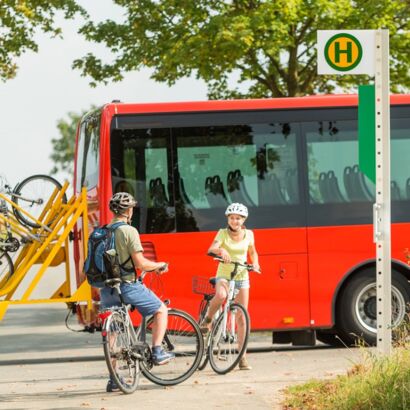 Bus mit Fahrradträger © NVV