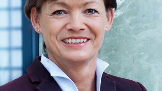 Lucia Puttrich, Hessische Ministerin für Bundes- und Europaangelegenheiten und Bevollmächtige des Landes Hessen beim Bund