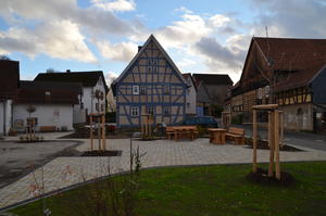 Dorfplatz Oberlauken, Foto: Carsten Filges